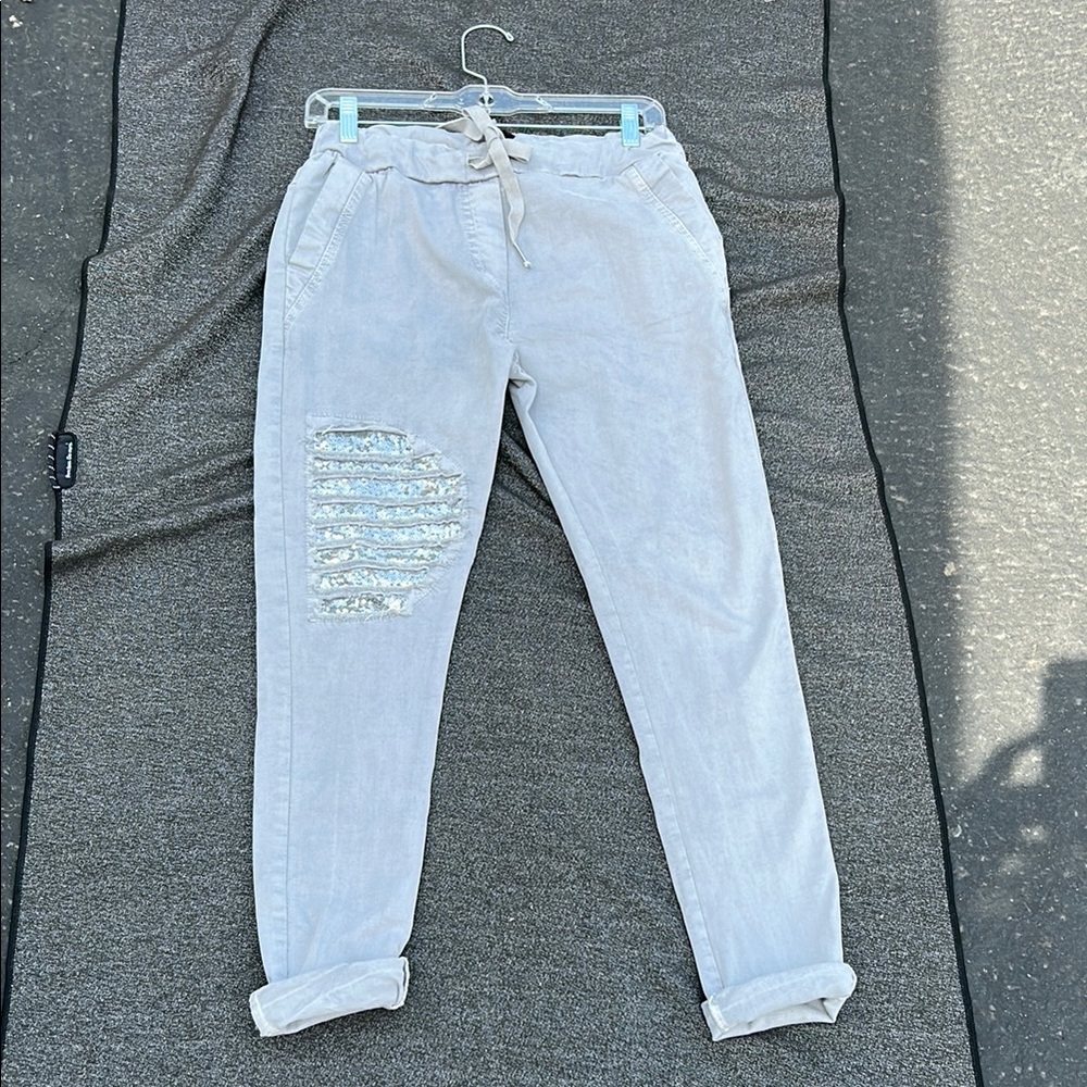 Venti6 NWOT Light Gray Crinkle Drawstring Waist.Sequin knee Leggings! Size S